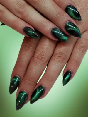 Jelly Marble Dark Green Nails