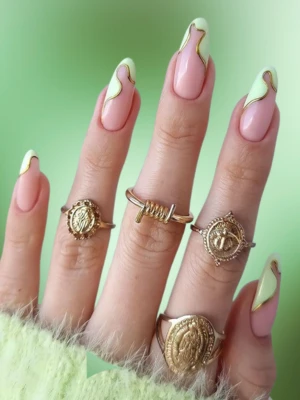 Swirl Design with Gold Chrome, Green Nail Ideas