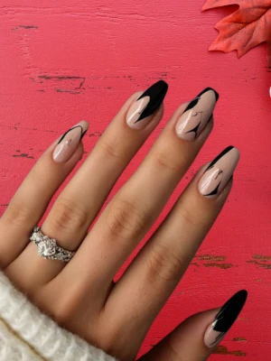 Black-to-Beige Gradient nails