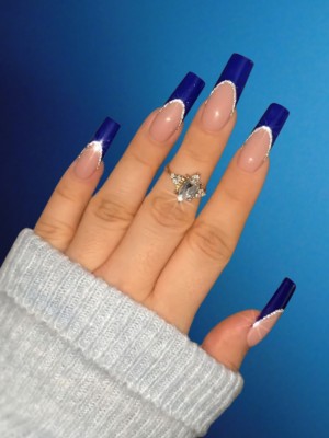 Dark blue nails
