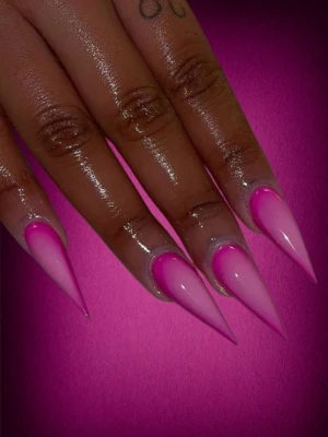 Stiletto shiny pink nails