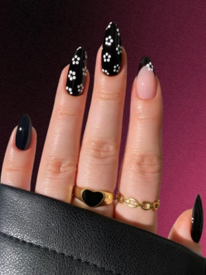 Floral Black Mani
