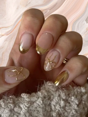 Gold Coquette
