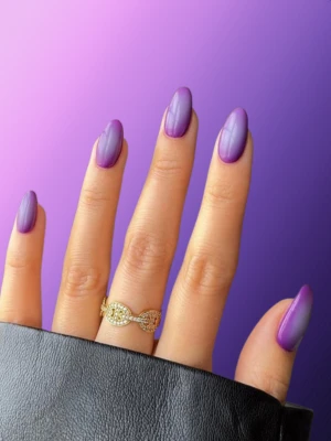 Classy Purple Manicure That Defines Sophistication