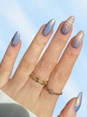 Frost-Inspired Nails for a Cool Winter Look