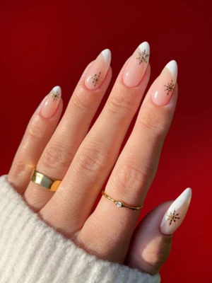 Simple Classy Winter Nails for Everyday Wear
