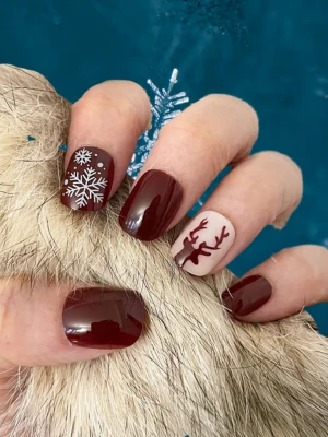 Fair Isle Pattern Nail Art