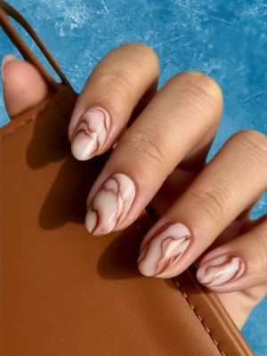 Neutral Marble Short Winter Nails
