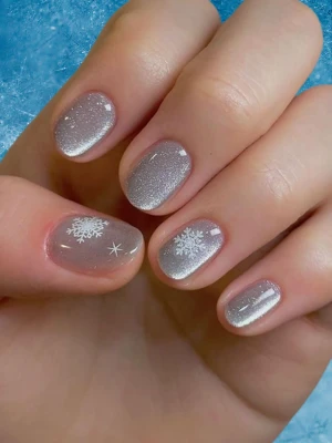 Snowy Mani Winter Nails