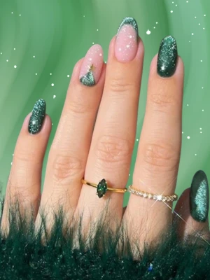 Sparkly Christmas Green Nails