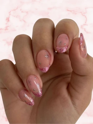 Short And Classy Christmas Nails