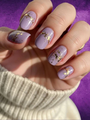  Purple and Gold Accent Nails