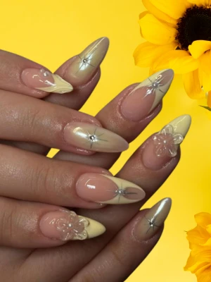 Coquette Butter Nail Accents