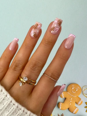 Gingerbread & Stripes