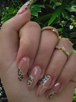 Luxurious Rose Gold Leopard Print Nails