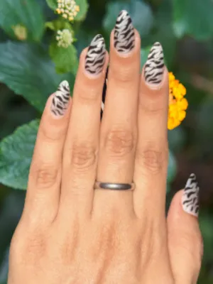 Silver Glitter Party Manicure