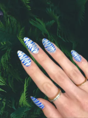 Tropical Vacation-Inspired Nails